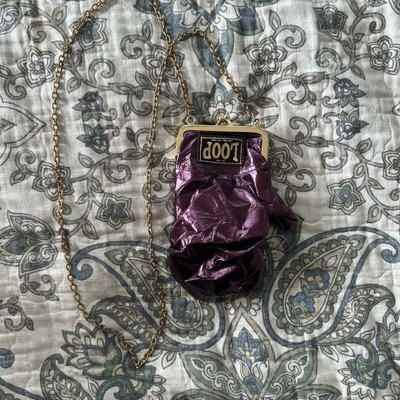 Loop NYC Vintage 1980s Sugar Ray Boxing Glove Tooth Handbag Cigarette Purse - Picture 2 of 6